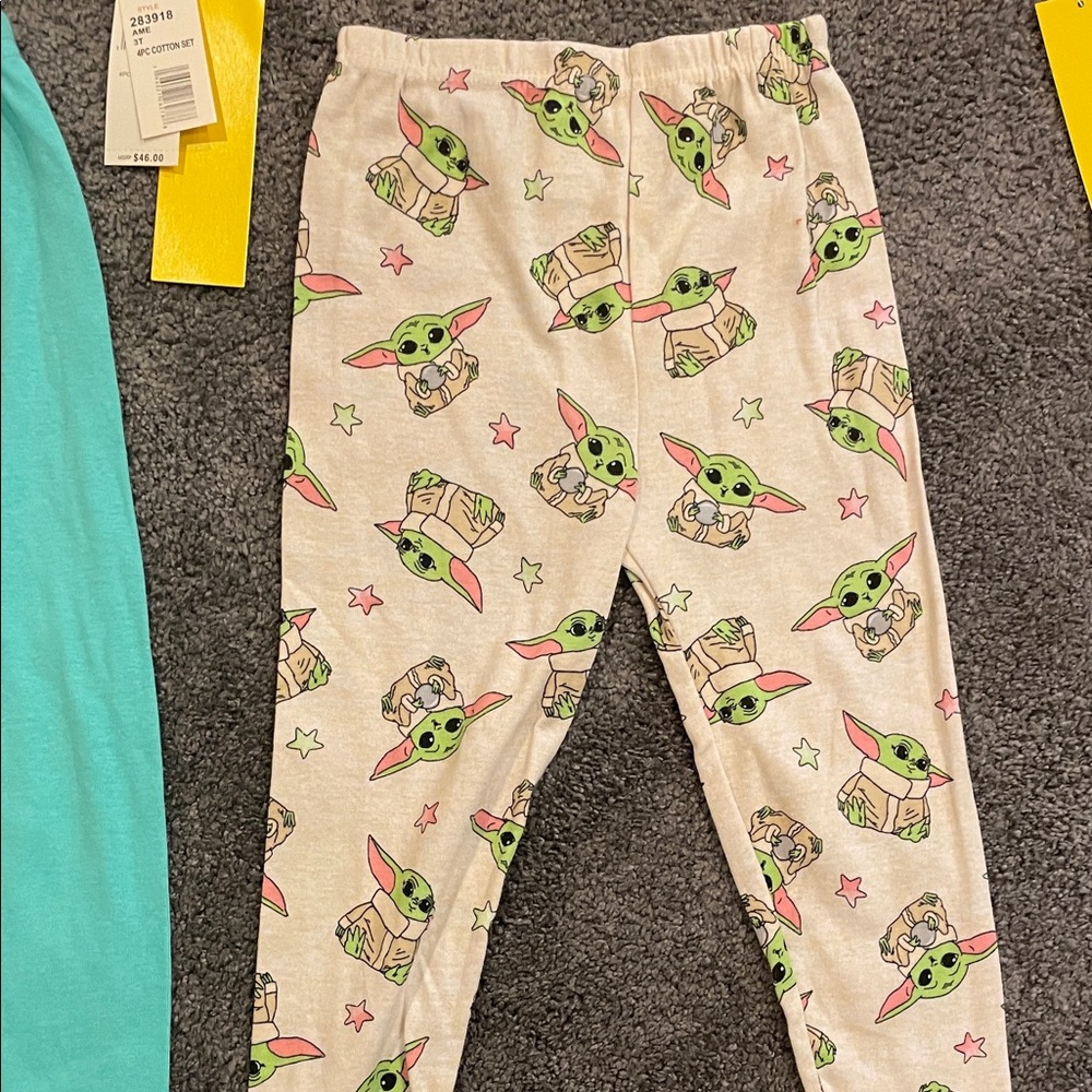 NWT Star Wars Kids Pajamas Set with Baby Yoda Design - Picture 5 of 7